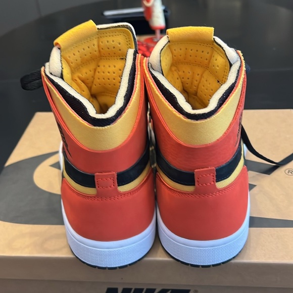 Jordan 1 Zoom Air CMFT Men’s 9
Black/Chilie/Red/White. MINT - Picture 3 of 7